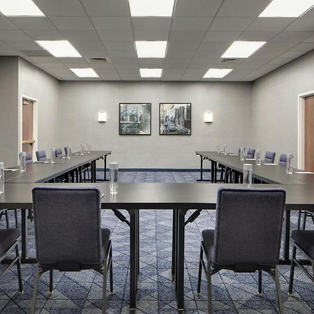 Courtyard By Marriott Chicago Downtown/River North Екстериор снимка