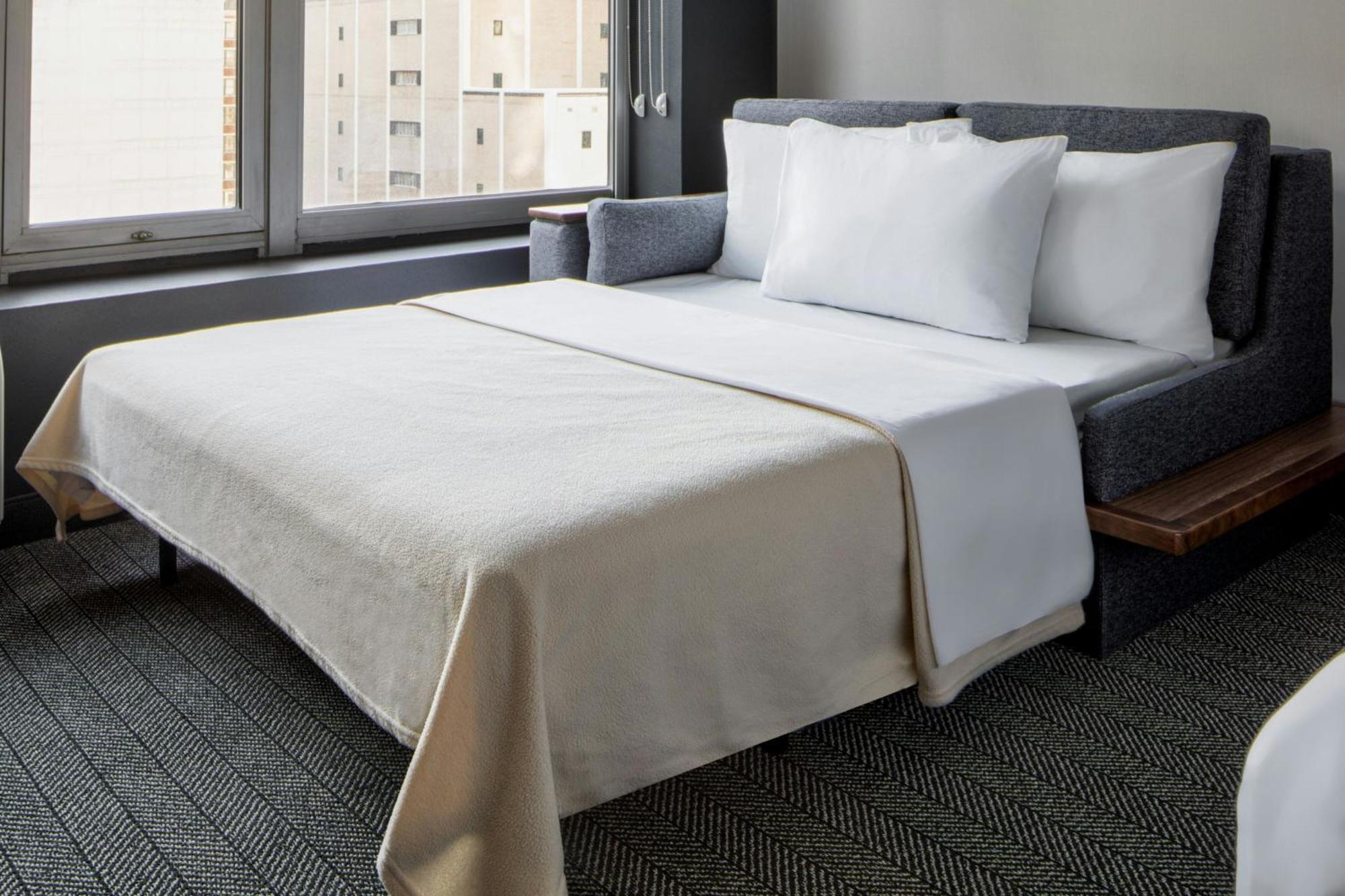 Courtyard By Marriott Chicago Downtown/River North Екстериор снимка