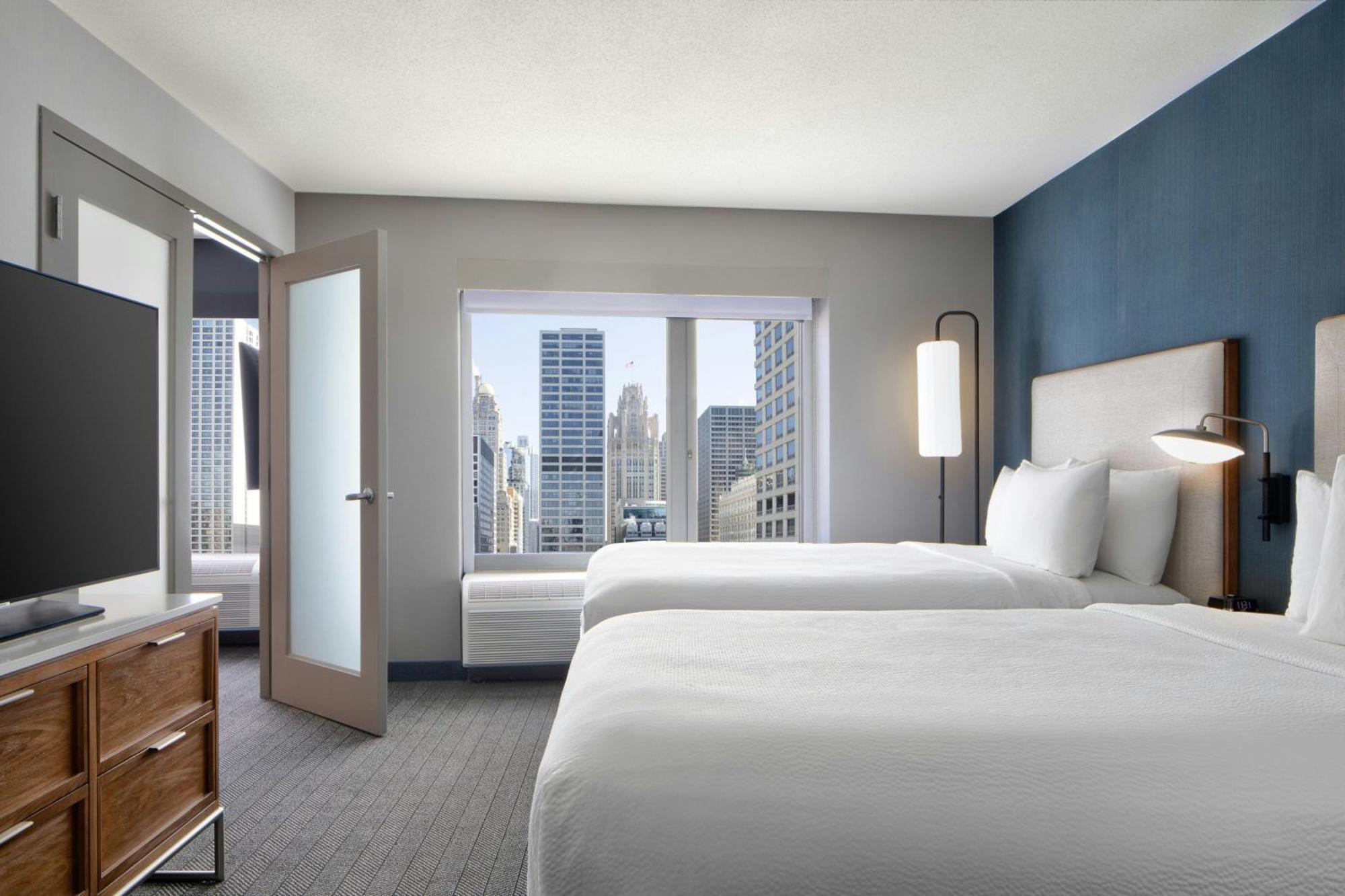 Courtyard By Marriott Chicago Downtown/River North Екстериор снимка