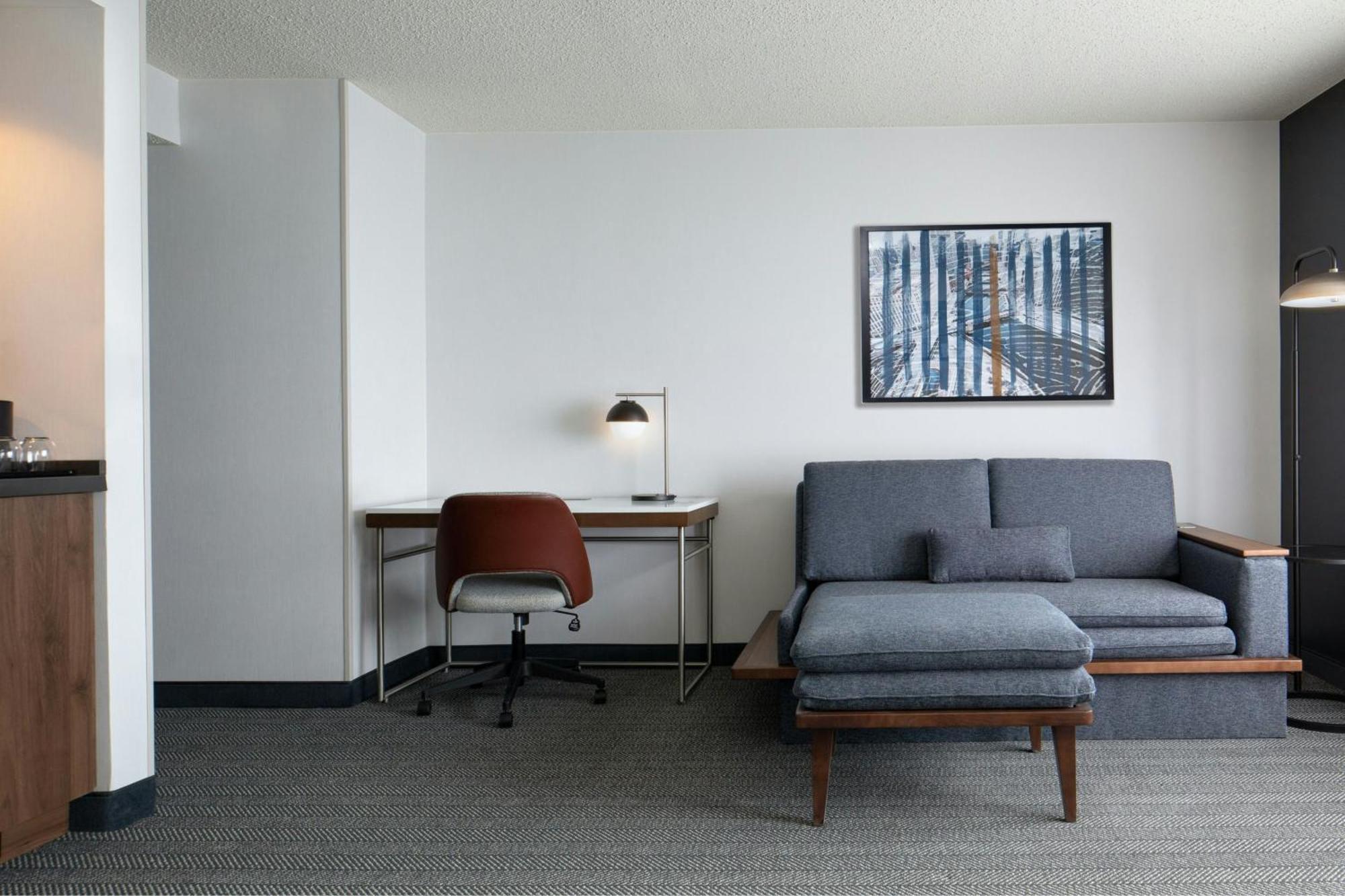 Courtyard By Marriott Chicago Downtown/River North Екстериор снимка