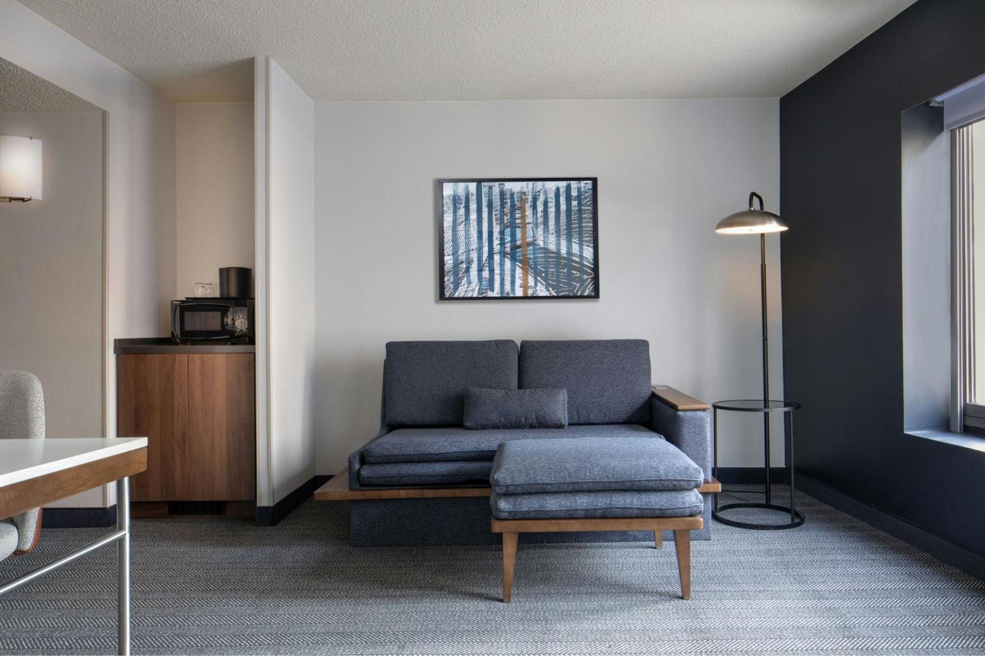 Courtyard By Marriott Chicago Downtown/River North Екстериор снимка