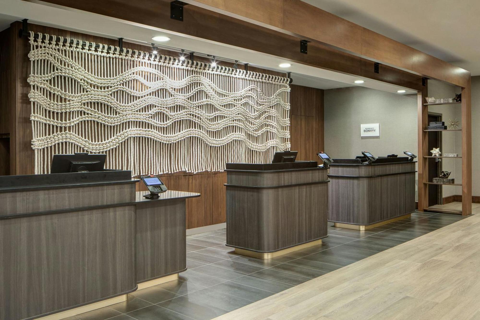 Courtyard By Marriott Chicago Downtown/River North Екстериор снимка