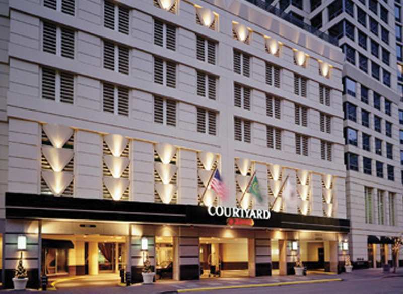 Courtyard By Marriott Chicago Downtown/River North Екстериор снимка